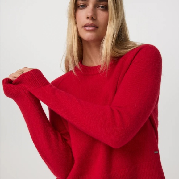 Vuori Sweaters - Vuori Émilie Cashmere Crew in Cherry